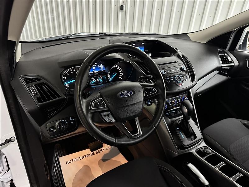 Ford Kuga 1.5EB 129kW AWD 2XALU 68KM! - fotka 15 z 42