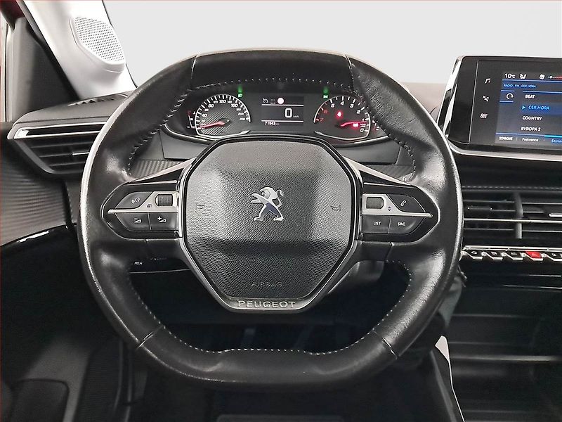 Peugeot 208 (2020) Active 1.2 PureTech - fotka 15 z 17