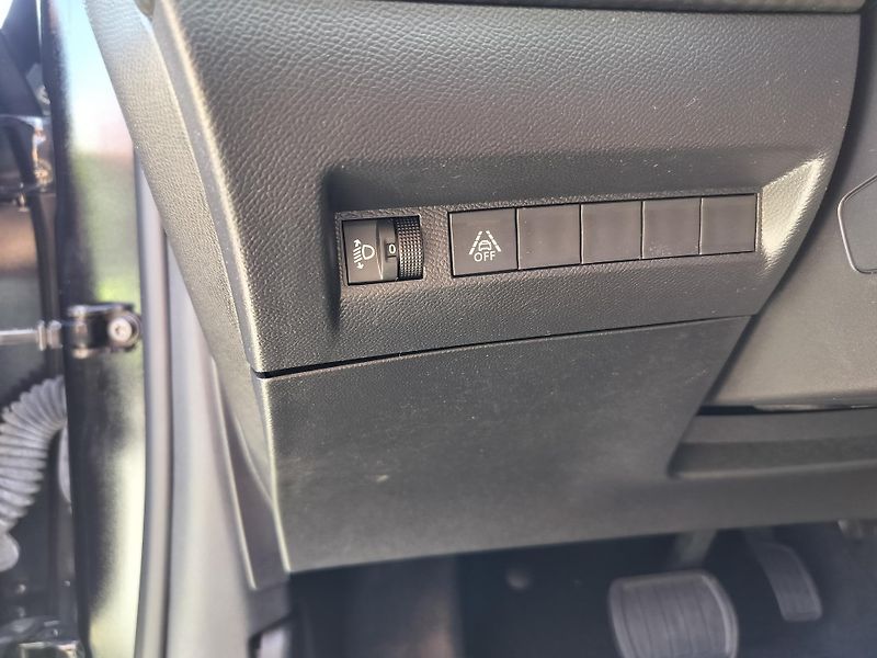 Peugeot 208 e, navigace, SOH 95% - fotka 11 z 28