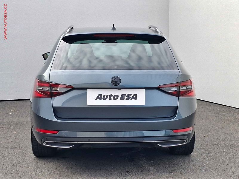 Škoda Superb (2019) 2.0 TDi, Sportline, DSG - fotka 5 z 21