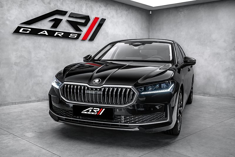 Škoda Superb 2,0TDI 142kW L&K 4x4 DSG masáž - fotka 3 z 23