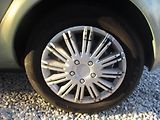 Renault Clio 1.2i ČR +sada kol - náhled 22