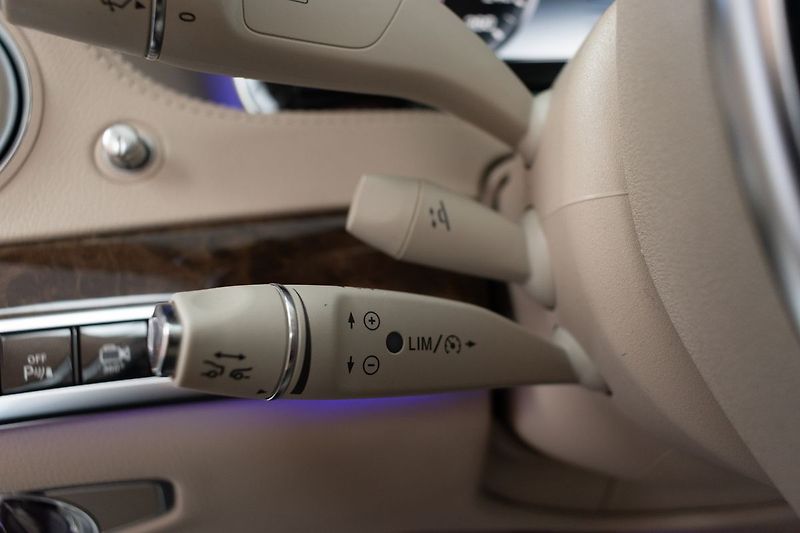 Mercedes-Benz Třídy S 350d 4MATIC*AMG*AIR-BALANCE*ČR - fotka 20 z 42