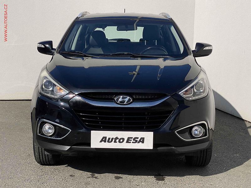 Hyundai ix35 (2015) 1.7CRDi, 2.maj,ČR, AC, tempo - fotka 2 z 18