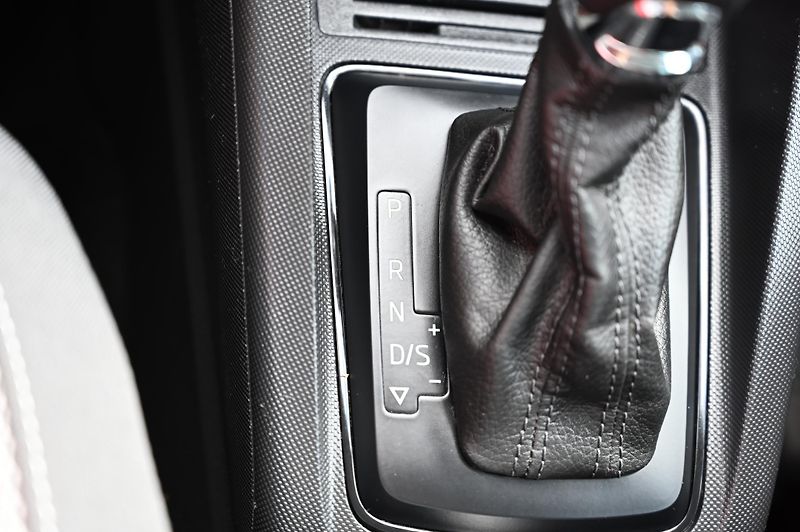 Škoda Fabia 1.2TSI 81KW DSG Ambition 5/16 - fotka 17 z 49