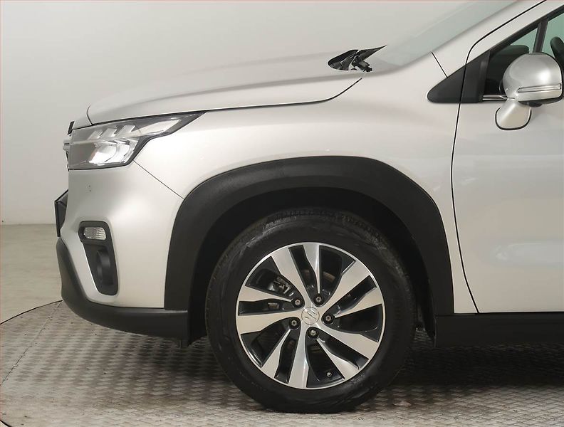 Suzuki SX4 S-Cross (2022) Elegance 1.4 BoosterJet - fotka 15 z 24