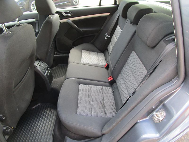 Škoda Octavia 2,0TDI-103KW-NOVÁ STK - fotka 8 z 13