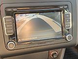 Volkswagen Touran (2014) 2.0 TDi, Comfortline, +kola - náhled 16