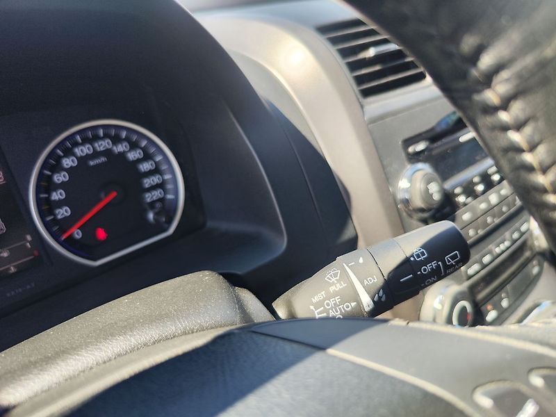Honda CR-V 2.2 i-CDTI/Executive ČR 1.Maji - fotka 21 z 25
