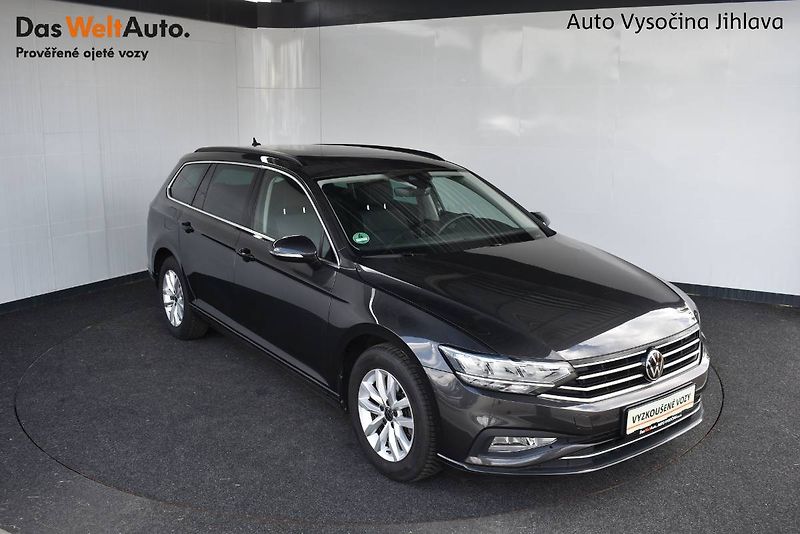 Volkswagen Passat Variant (2023) 1.5TSI 110kW DSG,Závěs - fotka 7 z 22