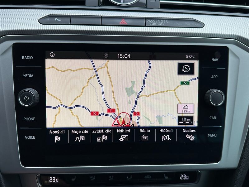 Volkswagen Passat 1,4 TSI 110kW-MANUAL!! - fotka 31 z 37