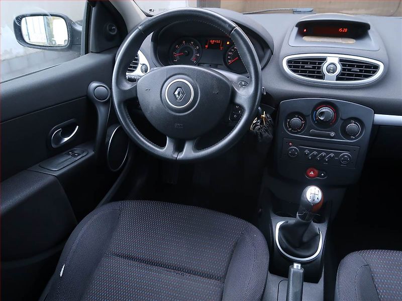 Renault Clio (2006) 1.2 16V , Eko.zaplacen, po STK - fotka 7 z 14