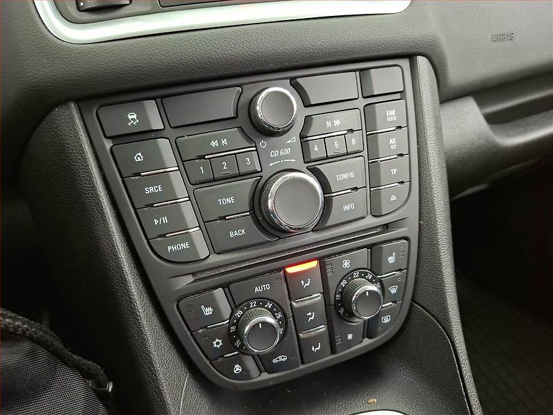 Opel Meriva (2016) 1.4 Turbo, po STK, Tažné - fotka 14 z 17