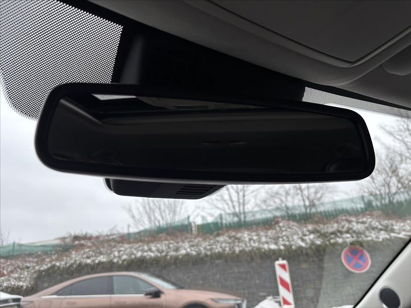 Mazda CX-5 2,2 4x4 AT Revolution Top KŮŽE - fotka 47 z 48