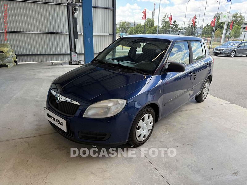 Škoda Fabia (2007) 1.2i, ČR, servis.kniha - fotka 1 z 3