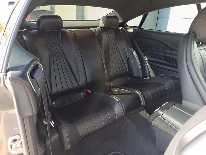 Mercedes-Benz Třídy E 220d 143kW AMG COUPÉ DPH - fotka 15 z 30