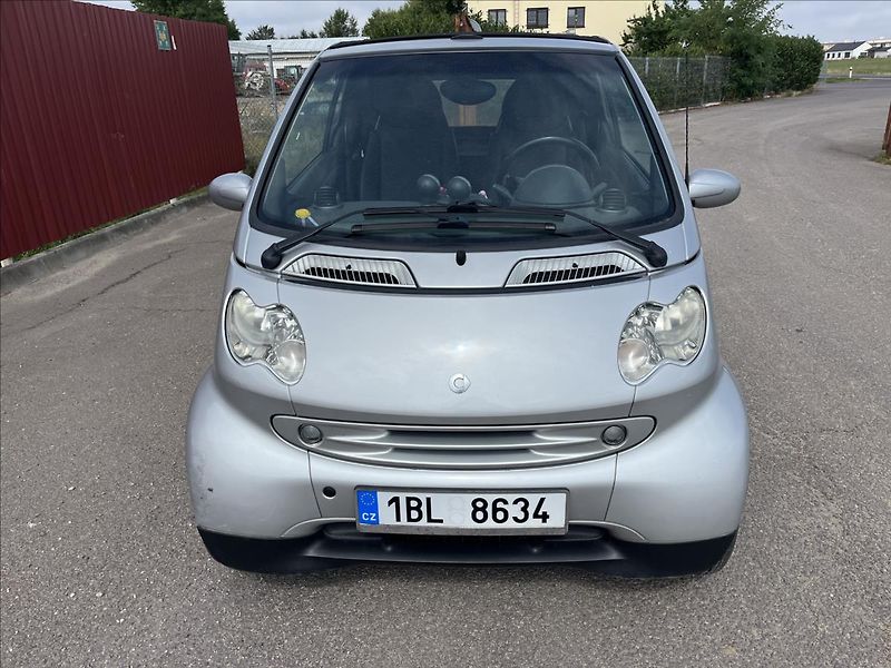 Smart Fortwo 0,7 i CABRIO PASSION KLIMA - fotka 2 z 25