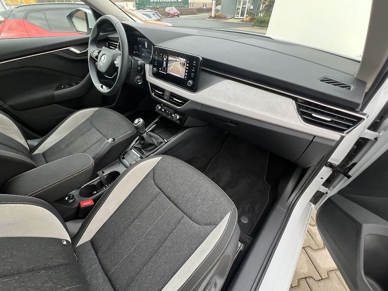 Škoda Kamiq Top Selection 1.0TSI 85 kW - fotka 20 z 33