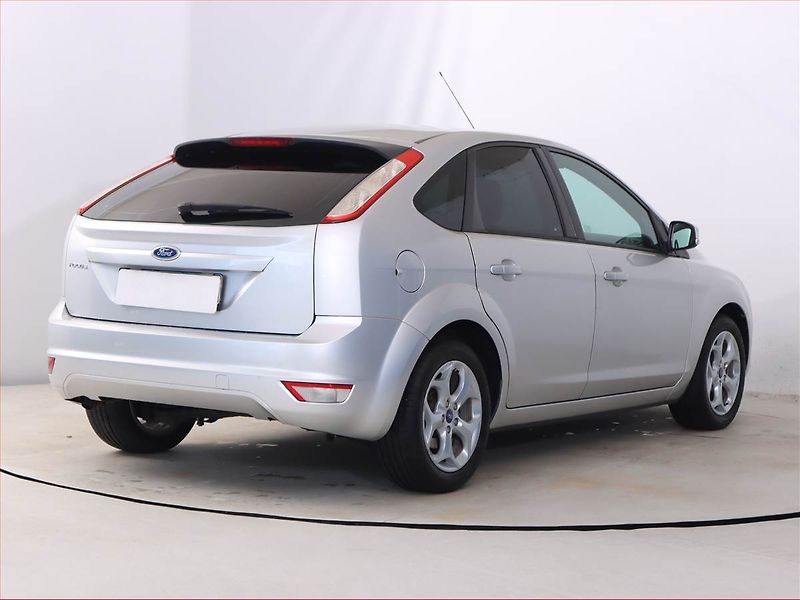 Ford Focus (2011) 1.6 16V, Tempomat - fotka 5 z 16