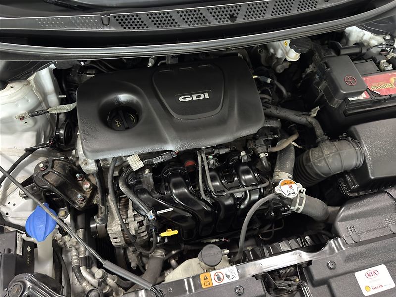 Kia Ceed 1,6   GDI KAMERA VÝHŘEV 61TKM - fotka 31 z 31
