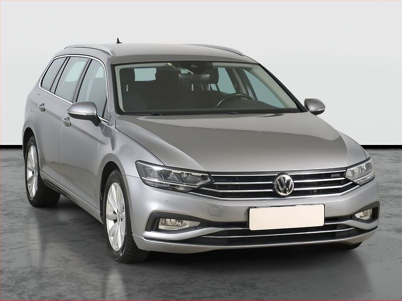 Volkswagen Passat (2019) Comfortline 2.0 TDI, Automat - fotografie inzerátu