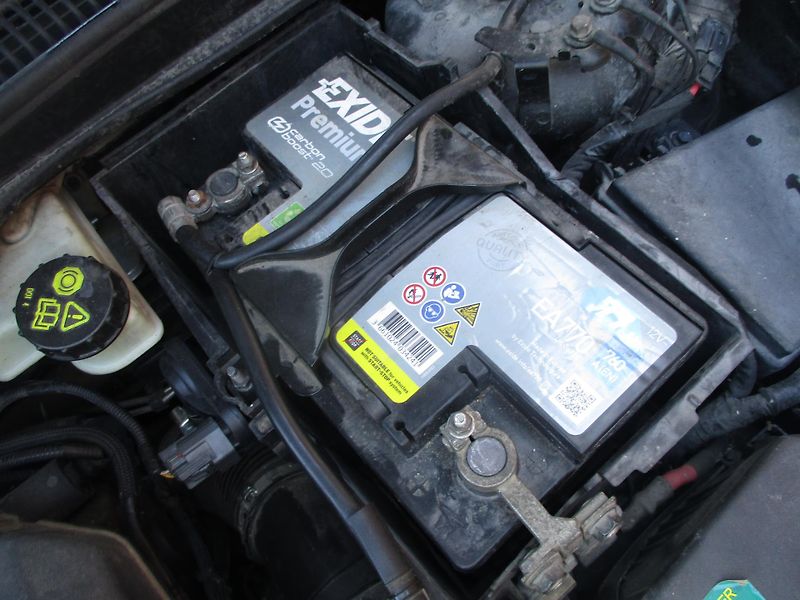 Volvo C30 2.0D DIGI AC - fotka 29 z 34