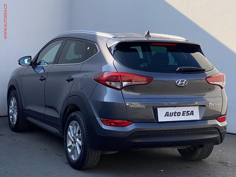 Hyundai Tucson (2016) 1.7 CRDi, Navi - fotka 6 z 19
