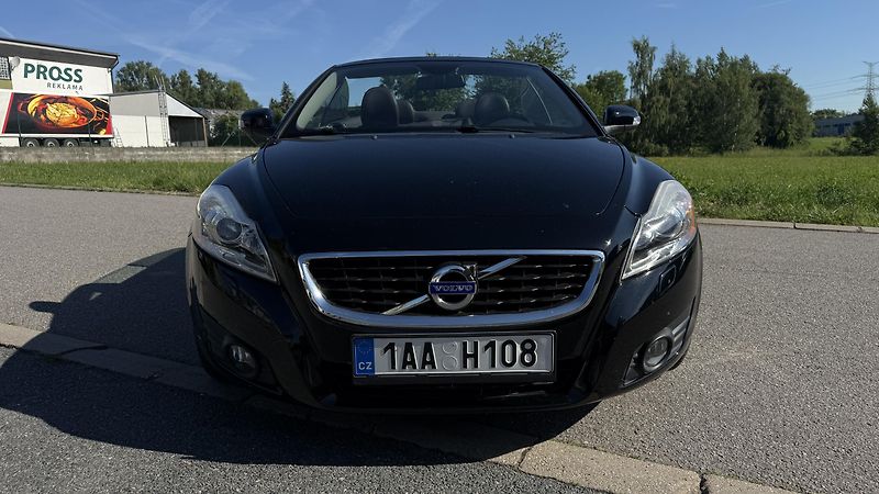 Volvo C70 (2011) T5 CABRIO 75 TIS KM 169KW - fotka 3 z 12