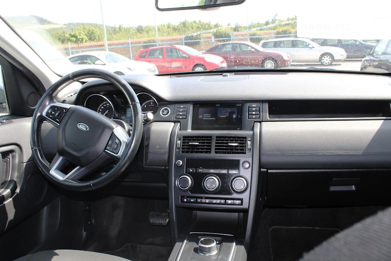 Land Rover Discovery Sport (2018) 2,0TD AUTOMAT KLIMA TEMPOMAT - fotka 15 z 16
