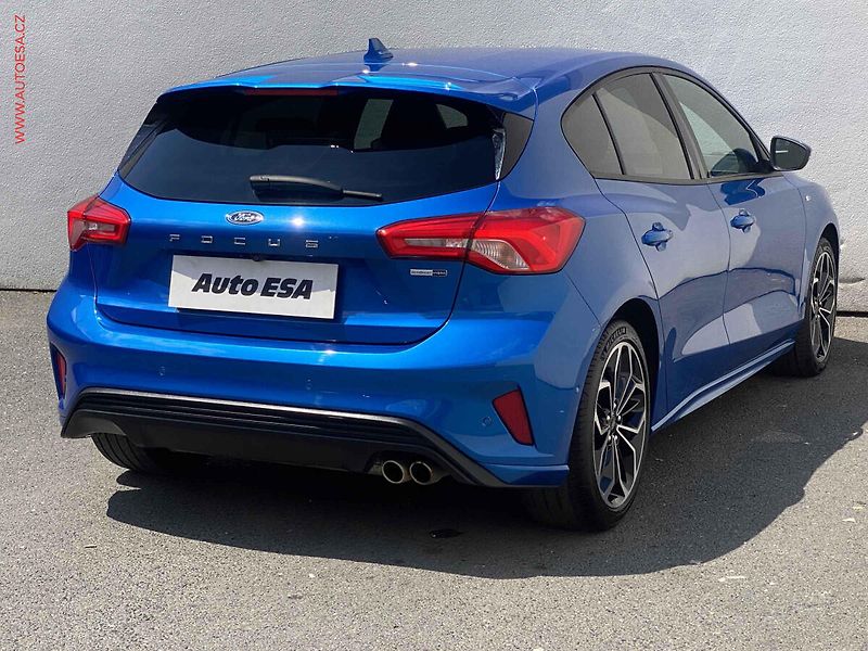 Ford Focus (2020) 1.0 EB, ST-Line, LED, navi - fotka 4 z 20