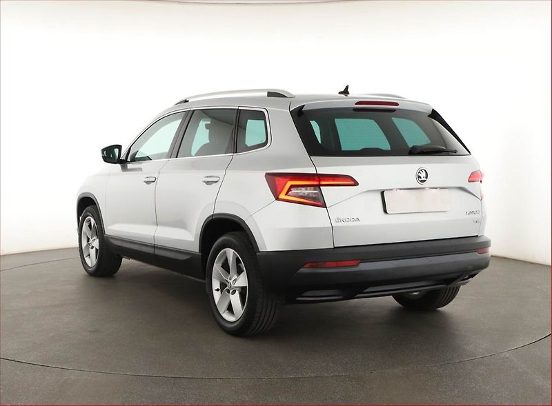 Škoda Karoq (2017) Style 2.0 TDI, 4X4 - fotka 4 z 17