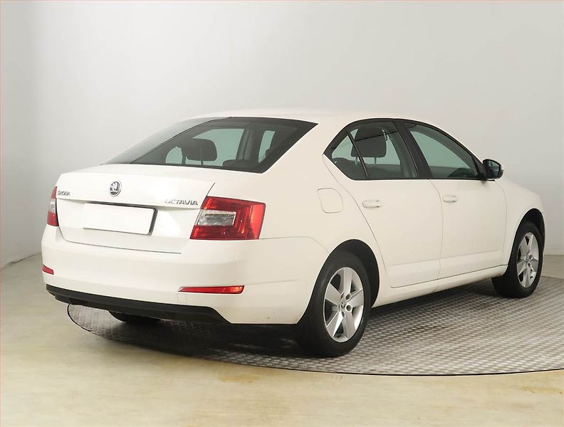 Škoda Octavia (2013) 1.2 TSI, Serv.kniha - fotka 5 z 15