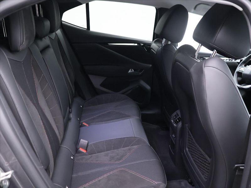 DS Automobiles DS4 1,6 PureTech 165kW Aut. CZ - fotka 14 z 37