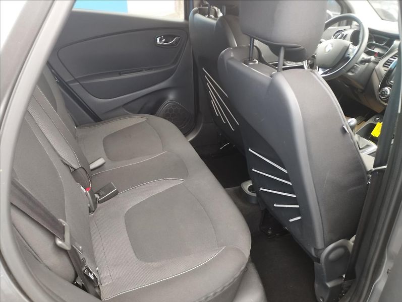 Renault Captur 1,5 DCi 66KW NAVI,DIGI KLIMA - fotka 9 z 20