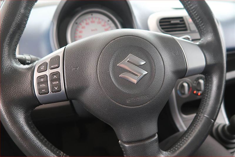 Suzuki Splash (2010) 1.2 16V, po STK, jezdí výborně - fotka 15 z 16