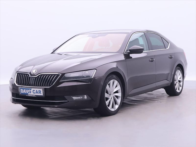 Škoda Superb 2,0 TDI 110kW Style CZ - fotka 3 z 39