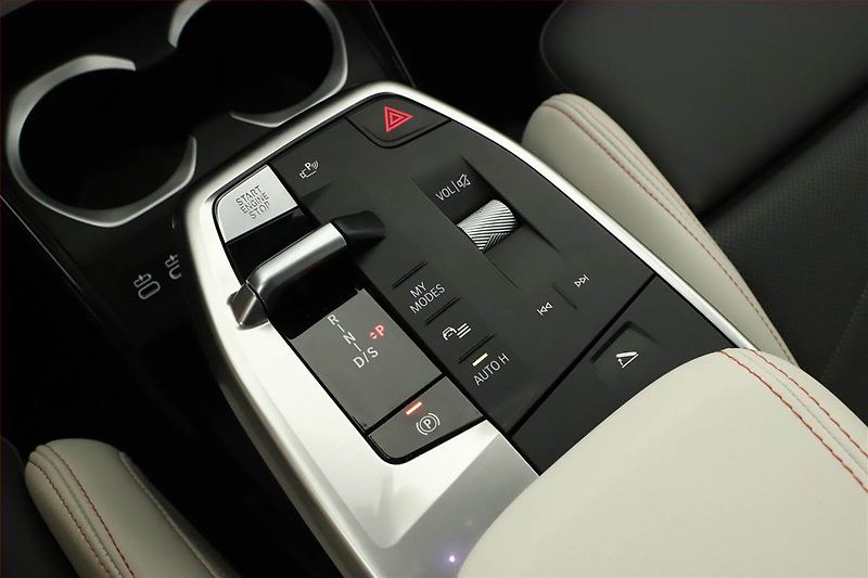 BMW X2 (2025) sDrive20i - fotka 10 z 27