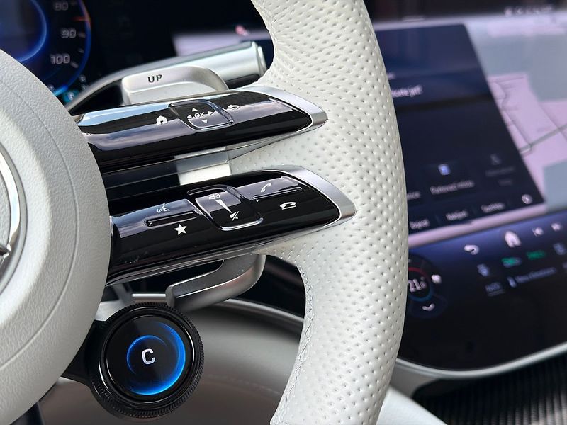 Mercedes-Benz EQS 53 4MATIC+ Electric Art Editio - fotka 37 z 48