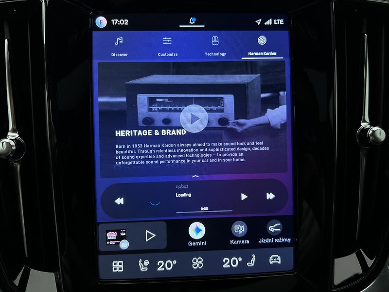 Volvo V60 T6 AWD DARK PLUS 1. maj. - fotka 36 z 49