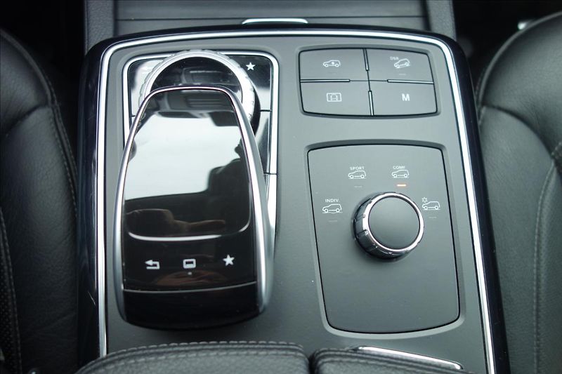 Mercedes-Benz GLE 350CDi 190KW,4 MAT.,KUPÉ. - fotka 28 z 39