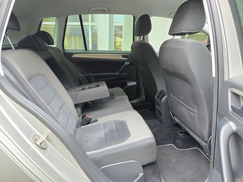 Volkswagen Golf Sportsvan 1,4 TSI 92KW,  Highline, ČR - fotka 24 z 29