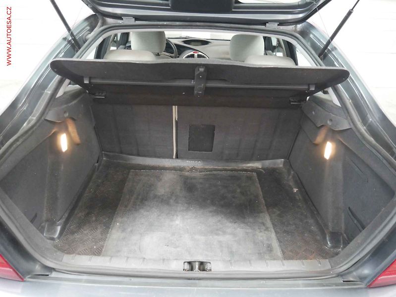 Citroën C5 (2004) 2.0 i, 2.maj,ČR, AAC - fotka 7 z 16
