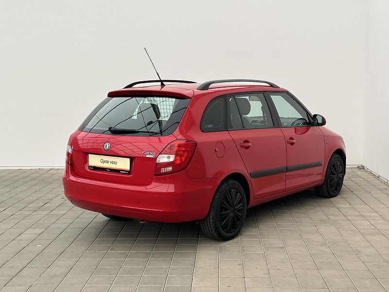 Škoda Fabia 1.9 TDI Ambiente - fotka 2 z 25