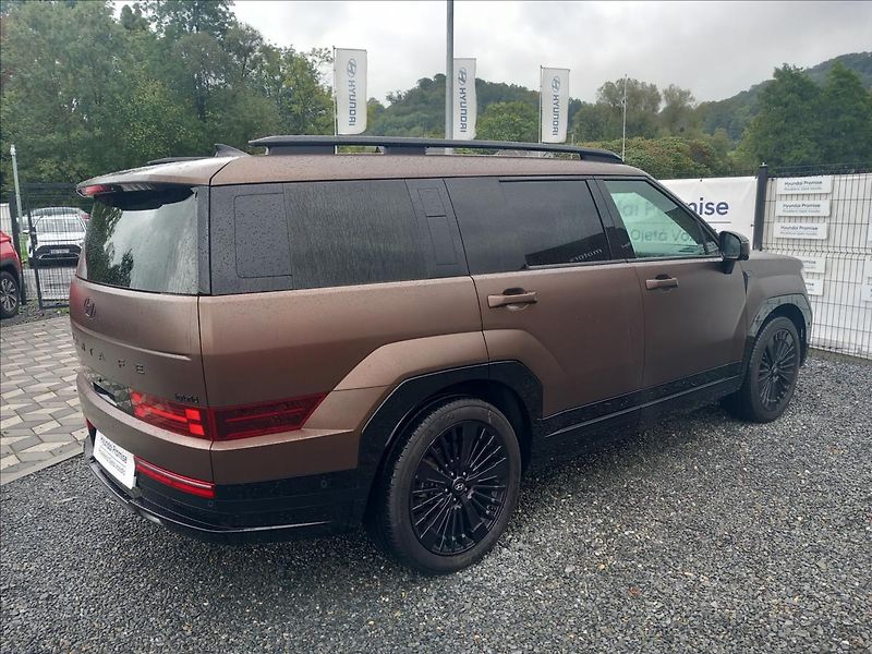 Hyundai Santa Fe 1,6 T-GDI HEV 4x4  CALLIGRAPHY - fotka 8 z 28