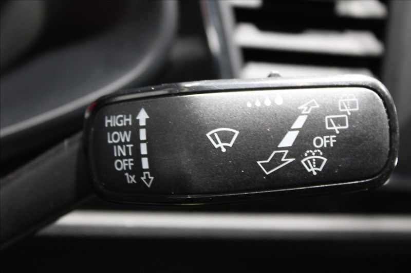 Seat Leon 1,4 TGi Style LED CZ původ - fotka 19 z 29
