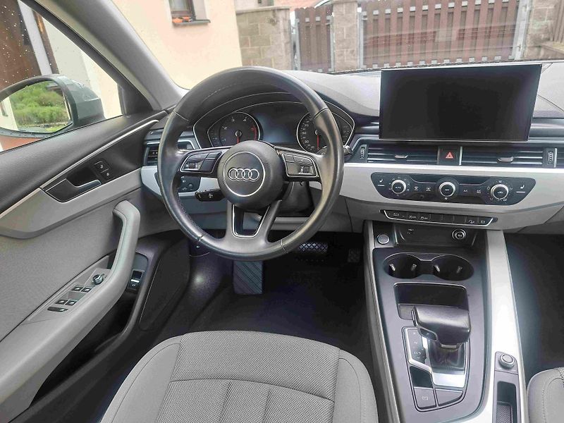 Audi A4 Allroad TDI-140 4x4 18ALU LED DCC NAVI - fotka 12 z 40