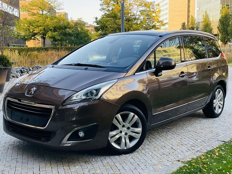 Peugeot 5008 2.0HDi MAN 1MAJITEL SENZORY  - fotka 3 z 43