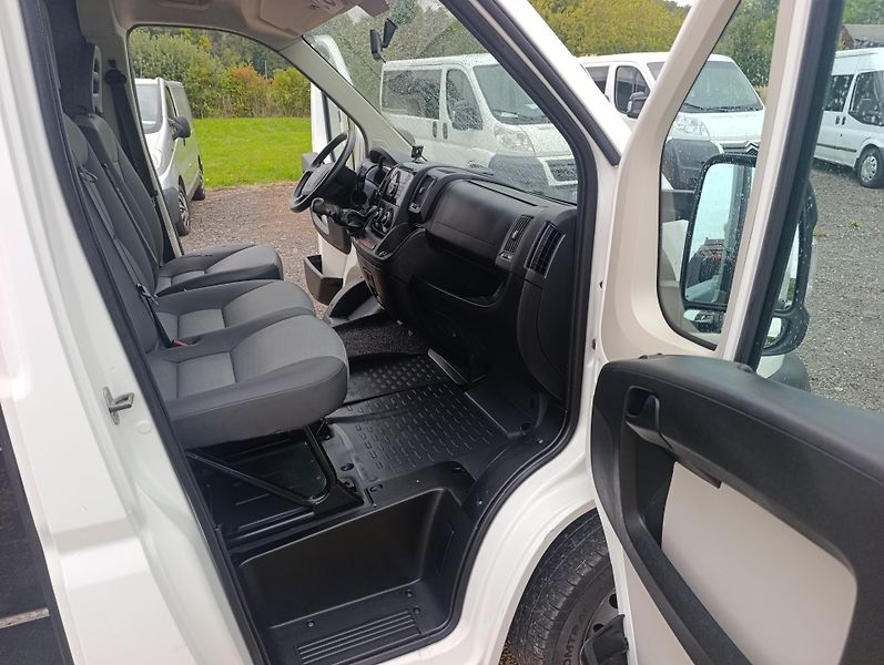 Peugeot Boxer (2014) 2.2Hdi L2H1 klima tažné - fotka 11 z 14