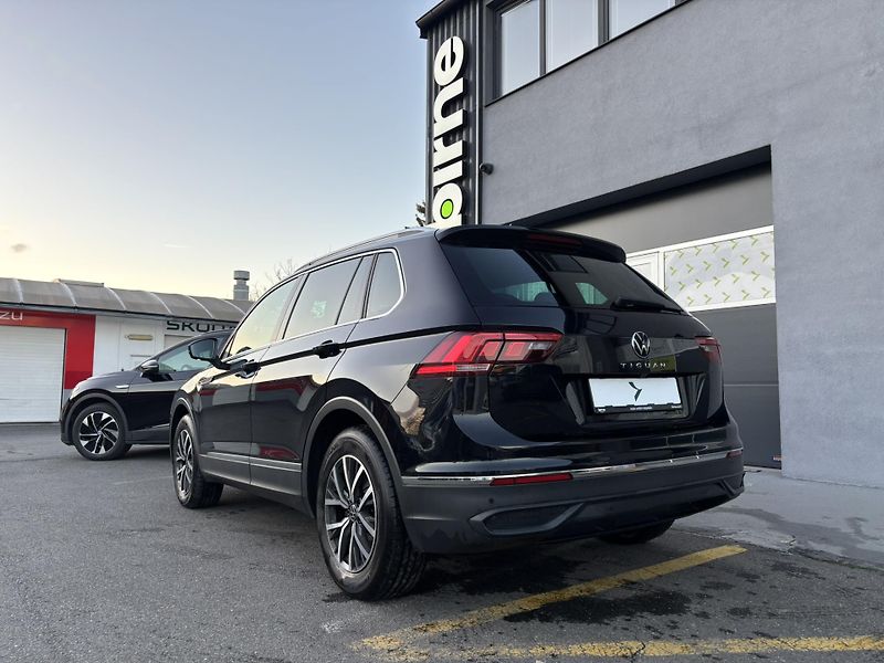 Volkswagen Tiguan (2023) Life 2.0 TDI (110 kW) AUT - fotka 5 z 18