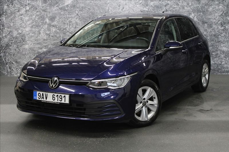 Volkswagen Golf 1,0 TSI Life 1.majitel CZ - fotka 1 z 36